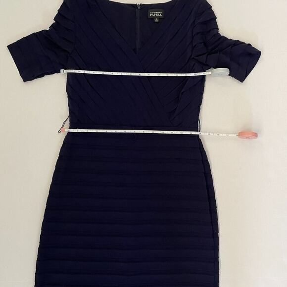 Adrianna Papell Navy Short Sleeve V-Neck Banded Sheath Dress Size 10 - Picture 9 of 12